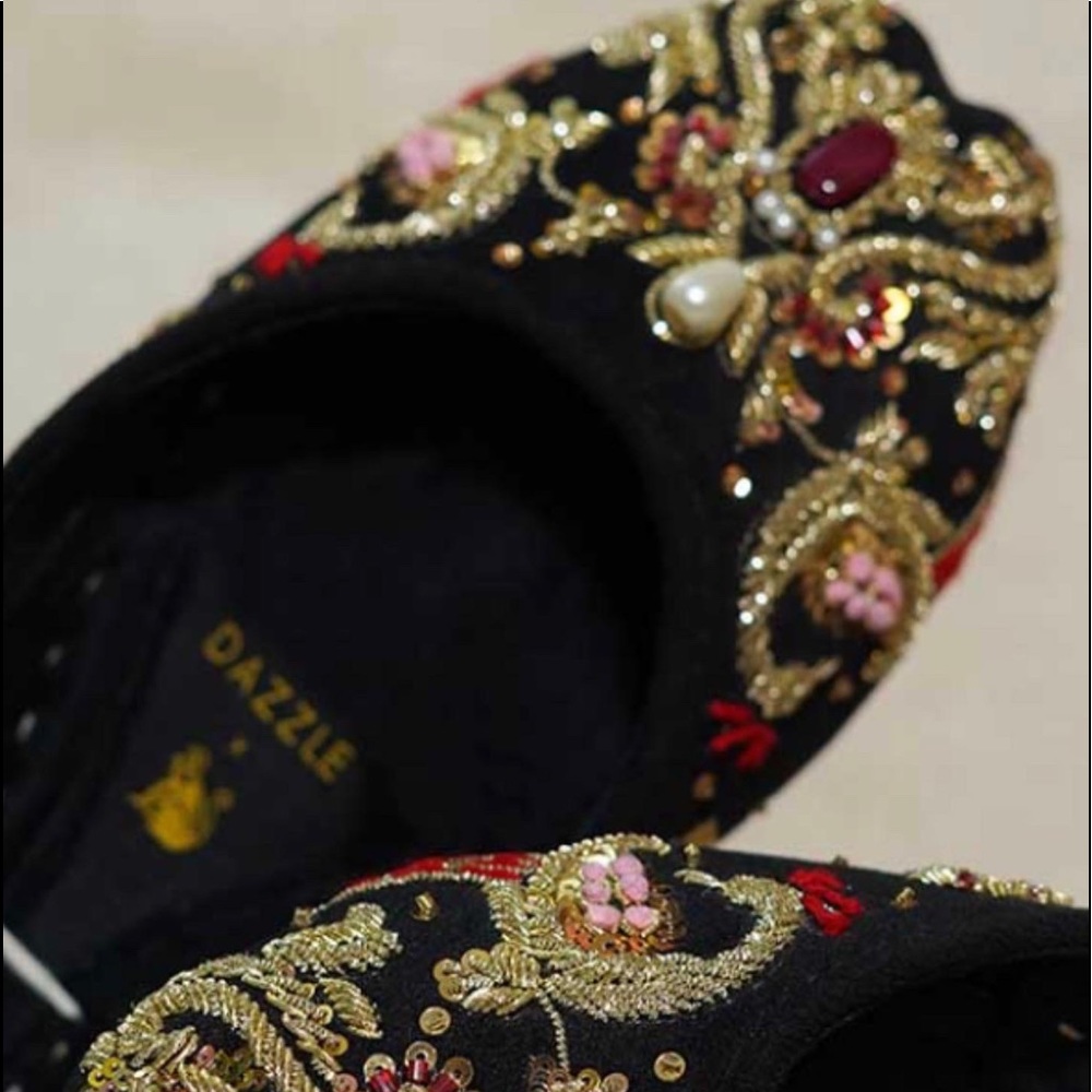 Pakistani branded bridal khussa